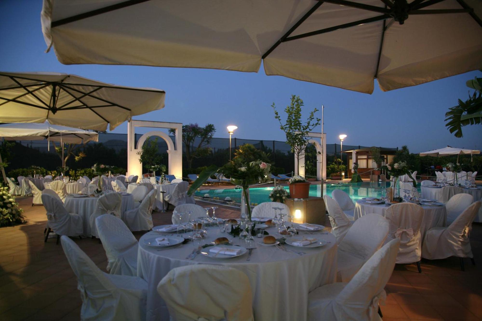 שאקה Hotel Villa Palocla מראה חיצוני תמונה